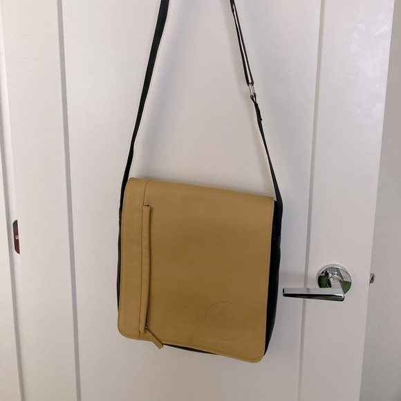 CL Factory Italy Handbags - CL FACTORY Messenger Tablet Bag Yellow Black